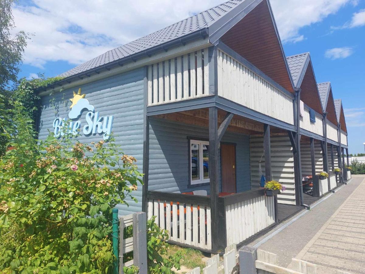 Domki Letniskowe Blue Sky 2 Ревал Екстериор снимка